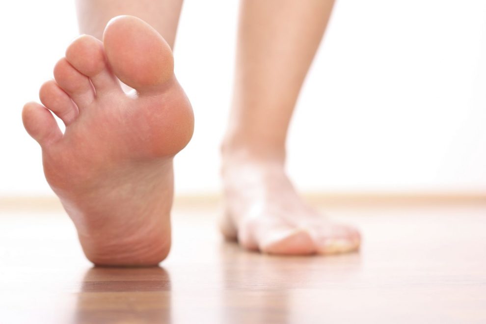 6 cauze posibile ale picioarelor umflate