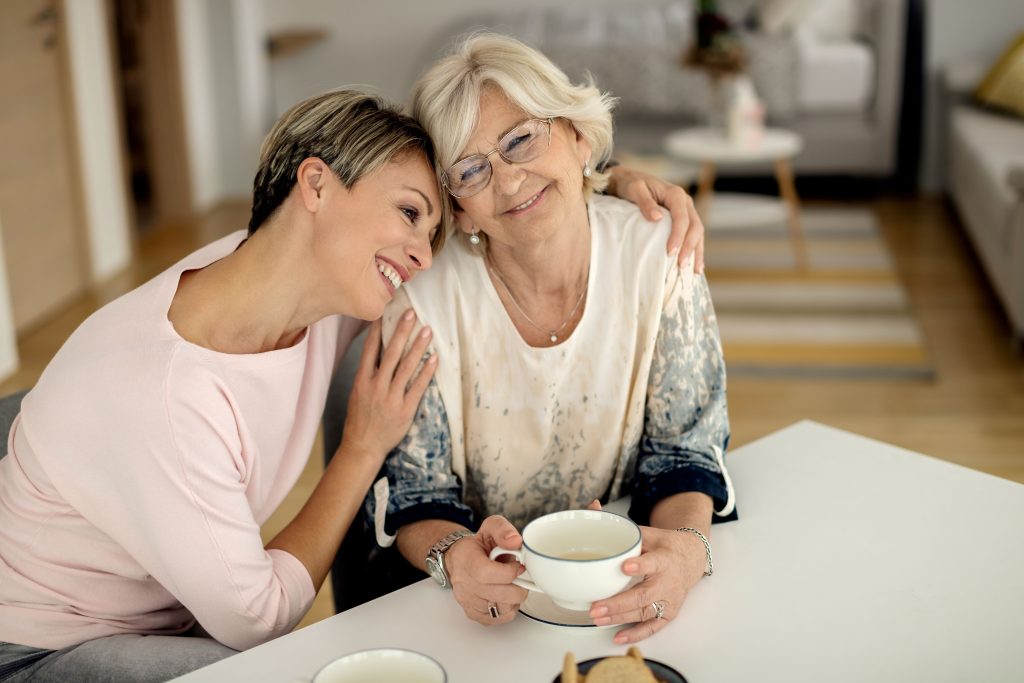 Cum să dezvolți abilitățile soft în munca de îngrijitoare?